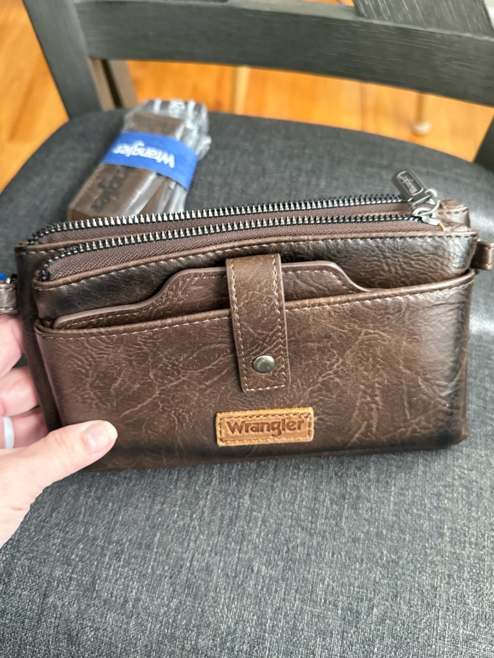 Wrangler Dark Brown Zip-Compartment Men's Wallet